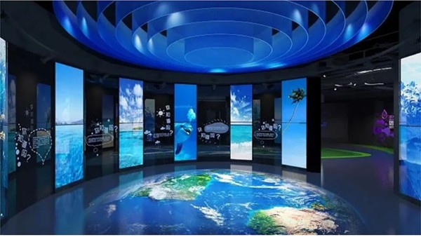 揭秘：弧形開合屏幕，未來科技新寵兒！